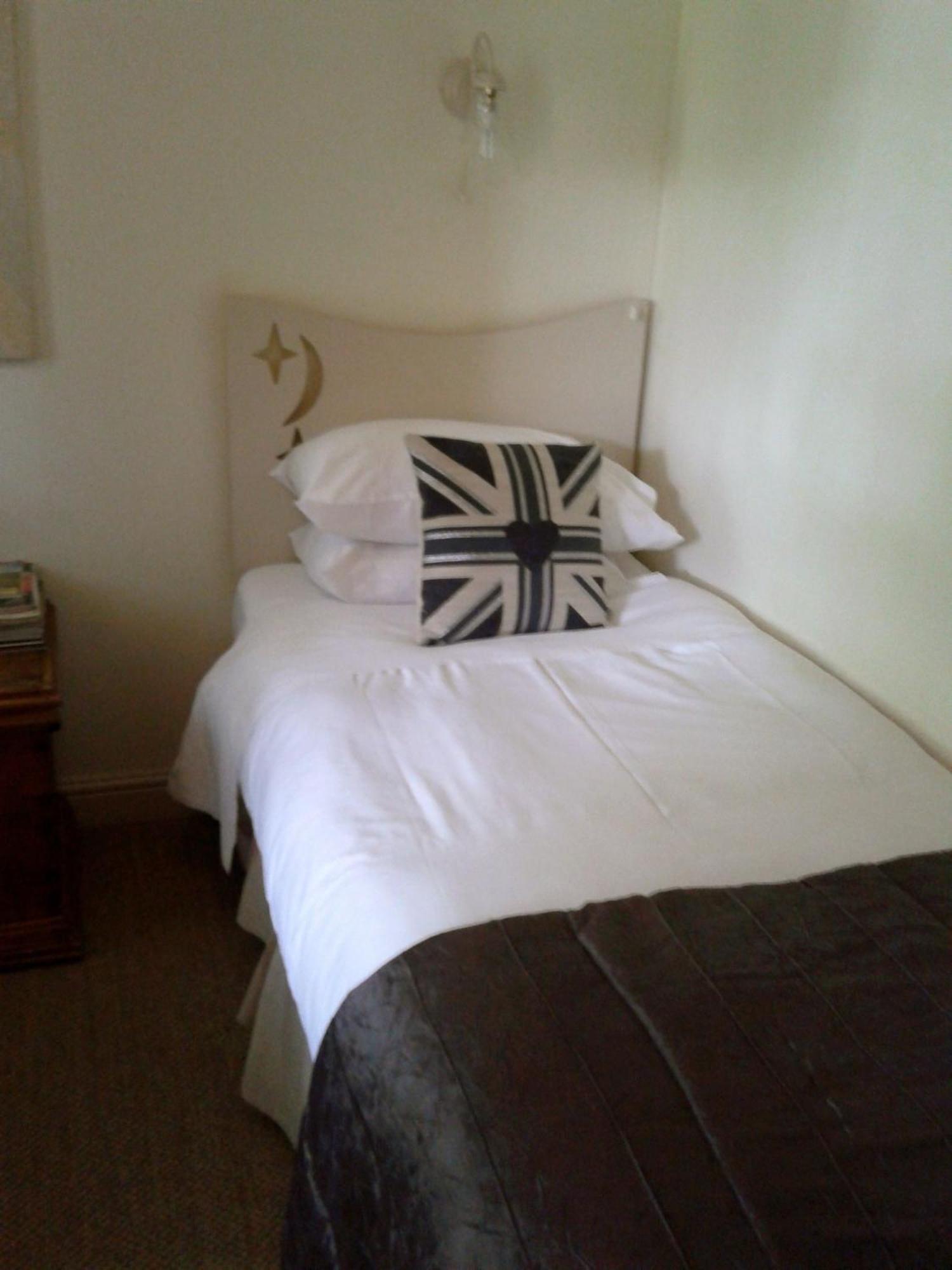 Cornerstones Guest House Sale Exterior foto